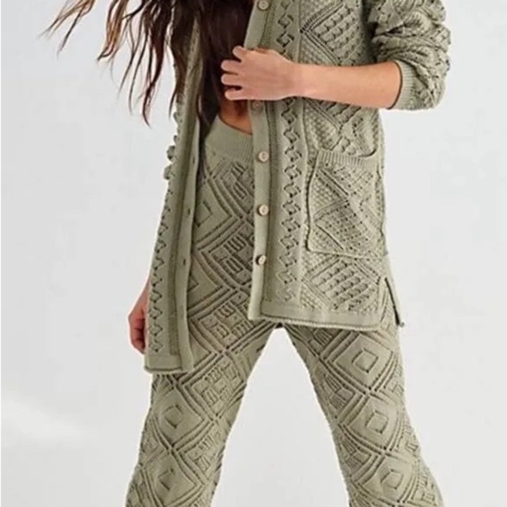 Textured Knit Cardigan and Pants Set in Olive